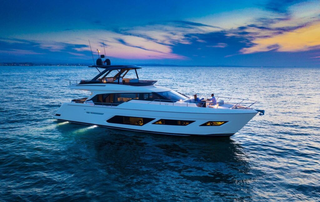 Ferretti Yachts 720 motorbåd